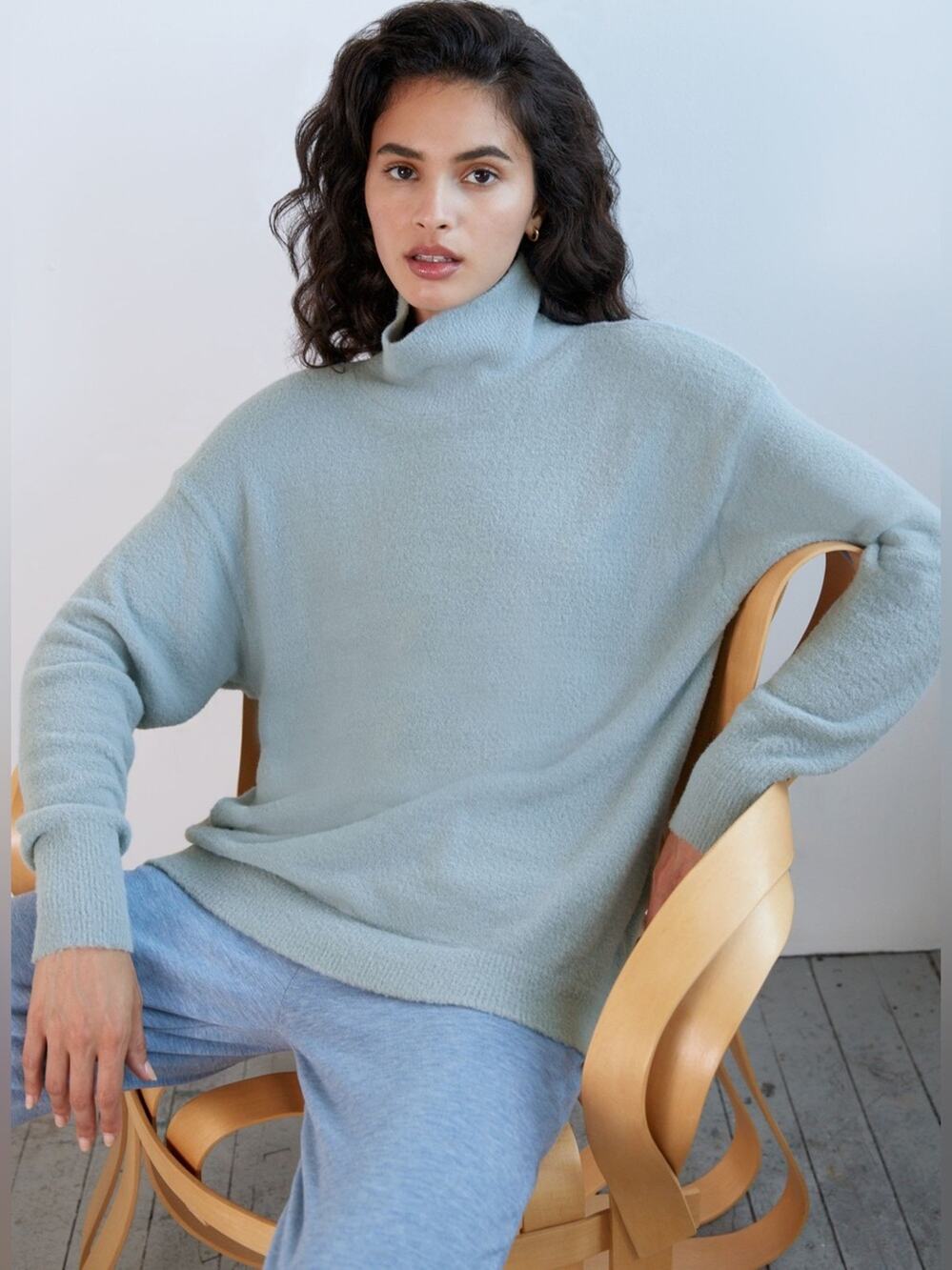 Aritzia Wilfred Free Hush Knit Turtleneck Sweater Oversized Baby Blue Size XXS